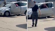 OVAKO JE MUŠKARAC TUKAO DETE NA PARKINGU U KRUŠEVCU: Zatvorio ga u kola, pa zverski MLATIO rukama i nogama