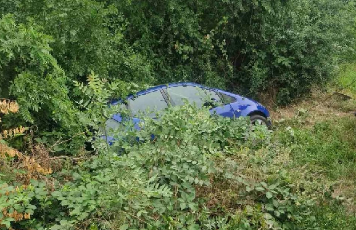 Jeziva scena na putu Mionica-Divci: Vozilo sletelo sa puta, ovo su prve fotografije SA LICA MESTA