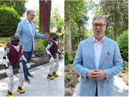Aleksandar Vučić, roboti