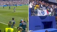 Haos na tribinama! Pogledajte kako Boban Rajović slavi gol Bosne i Hercegovine sa hiljadama navijača u Sijetlu