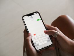 srce, poruke, pisanje poruka, telefon, poruka