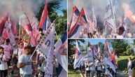 Simpatizeri i aktivisti SNS krenuli peške iz Petrovaradina ka Beogradu u znak podrške Aleksandru Vučiću