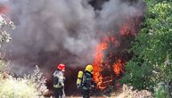 Prve slike sa lica mesta: Herojska borba sa vatrenom stihijom u krugu železničke stanice Makiš