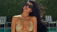 "Na meni je sve prirodno" Pevačica se skinula u bikini, žestoko odbrusila hejterima: "Marš, zle ženturače!"