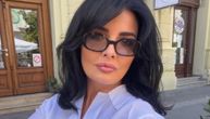 Milena Popović pozirala u beloj providnoj košulji, a kratak šorc istakao noge: Njena nova objava usijala mreže