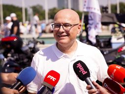 Miloš Vučević, Srbija jedna porodica, Skup