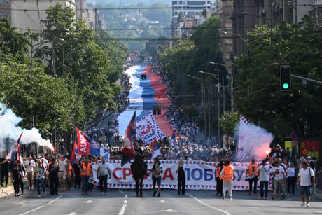 Srbija jedna porodica, Skup