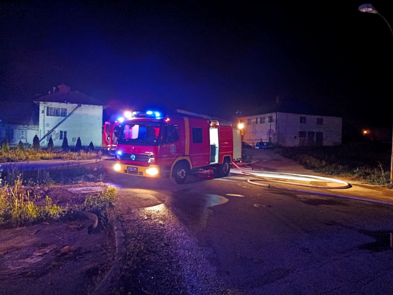 "Kao da je ekplodirala BOMBA": Jeziva ispovest očevica o sinoćnoj katastrofi u Guči - ljudi BEŽALI U PANICI