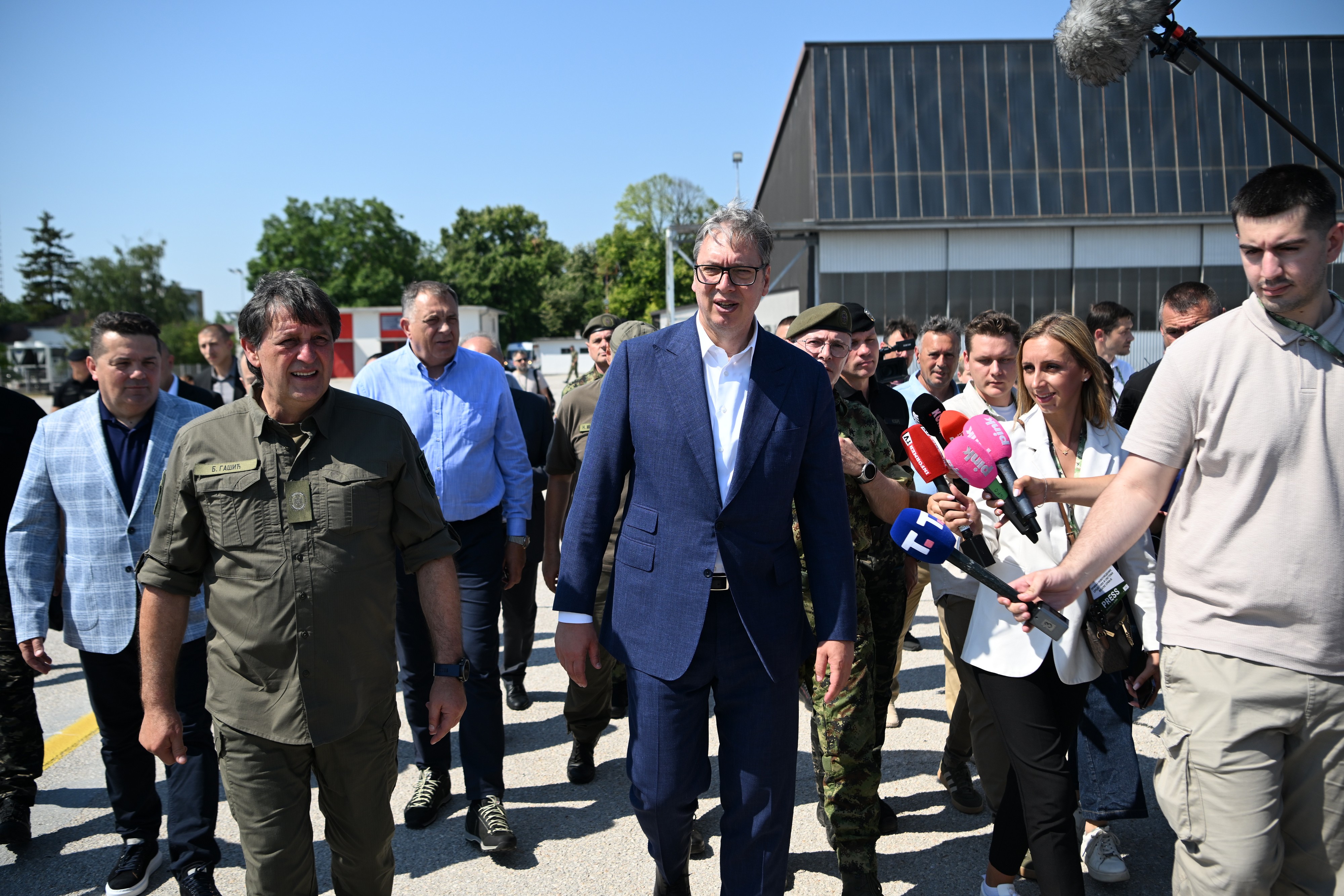 Vučić: Na skupu "Srbija jedna porodica" u kutije ubačeno 60.000 listića