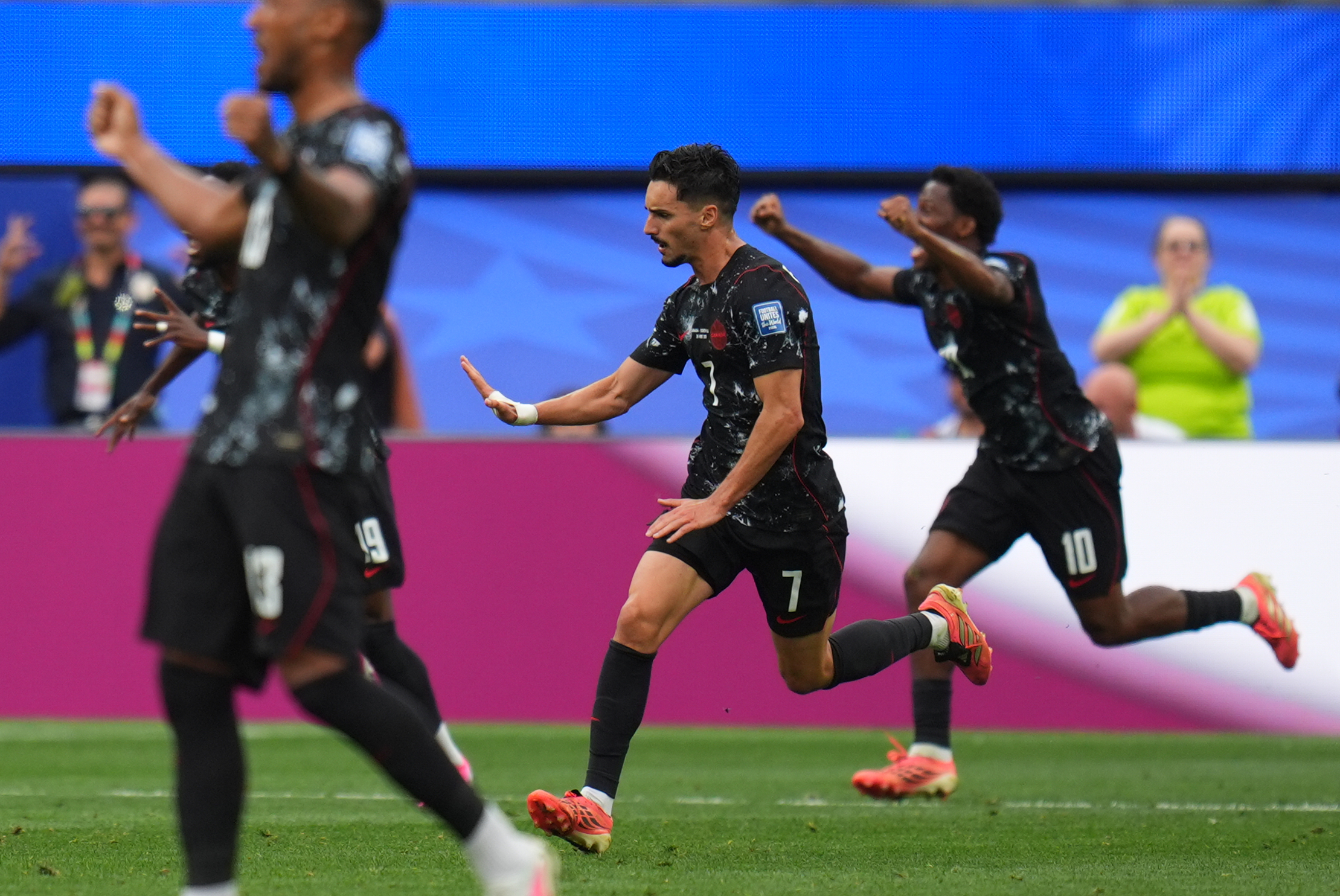 Pogledajte gol kojim je Kanada uspela da pobedi Južnu Afriku i da se plasira u 1/8 finala Svetskog prvenstva