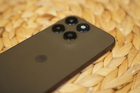 Motorola G 77