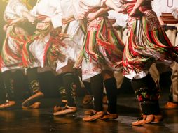 Srpski, Srbija, folklor, tradicionalna, narodna nošnja, igrači, opanci