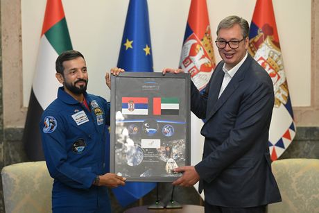 Saif Al Nejadije, Aleksandar Vučić