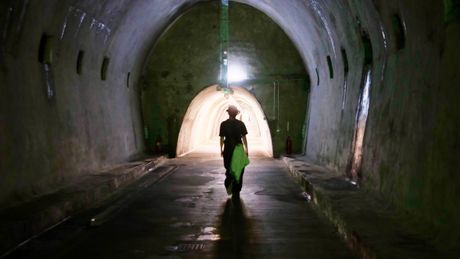 Bunker, tunel