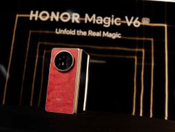 HONOR Magic V6 predstavljen u Srbiji