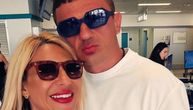 Rastali se Jovana i Tigar? Ona objavila i dokaz sa aerodroma, gore mreže zbog njegove face: "Izgledaju..."