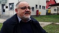 Pa, ovo je neverovatno: Dok mu se grad raspada, gradonačelnik samog sebe nagradio kosilicom