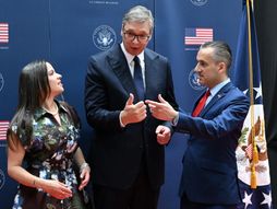 Američka ambasada u Beogradu obeležila je danas svečanim prijemom 250 godina nezavisnosti SAD