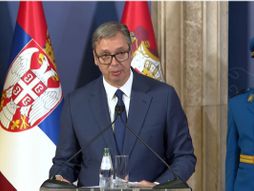 Aleksandar Vučić, Španija, Obraćanje, Ordenje