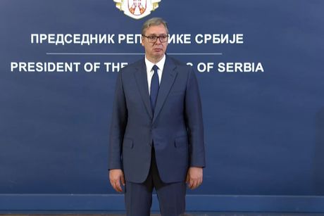 Aleksandar Vučić, Španija, Obraćanje, Ordenje