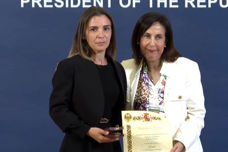 Aleksandar Vučić, Španija, Obraćanje, Ordenje