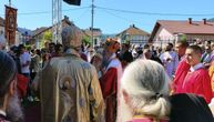 Ovo morate videti: Krstovdanska litija u Surčinu ujedinila hiljade ljudi