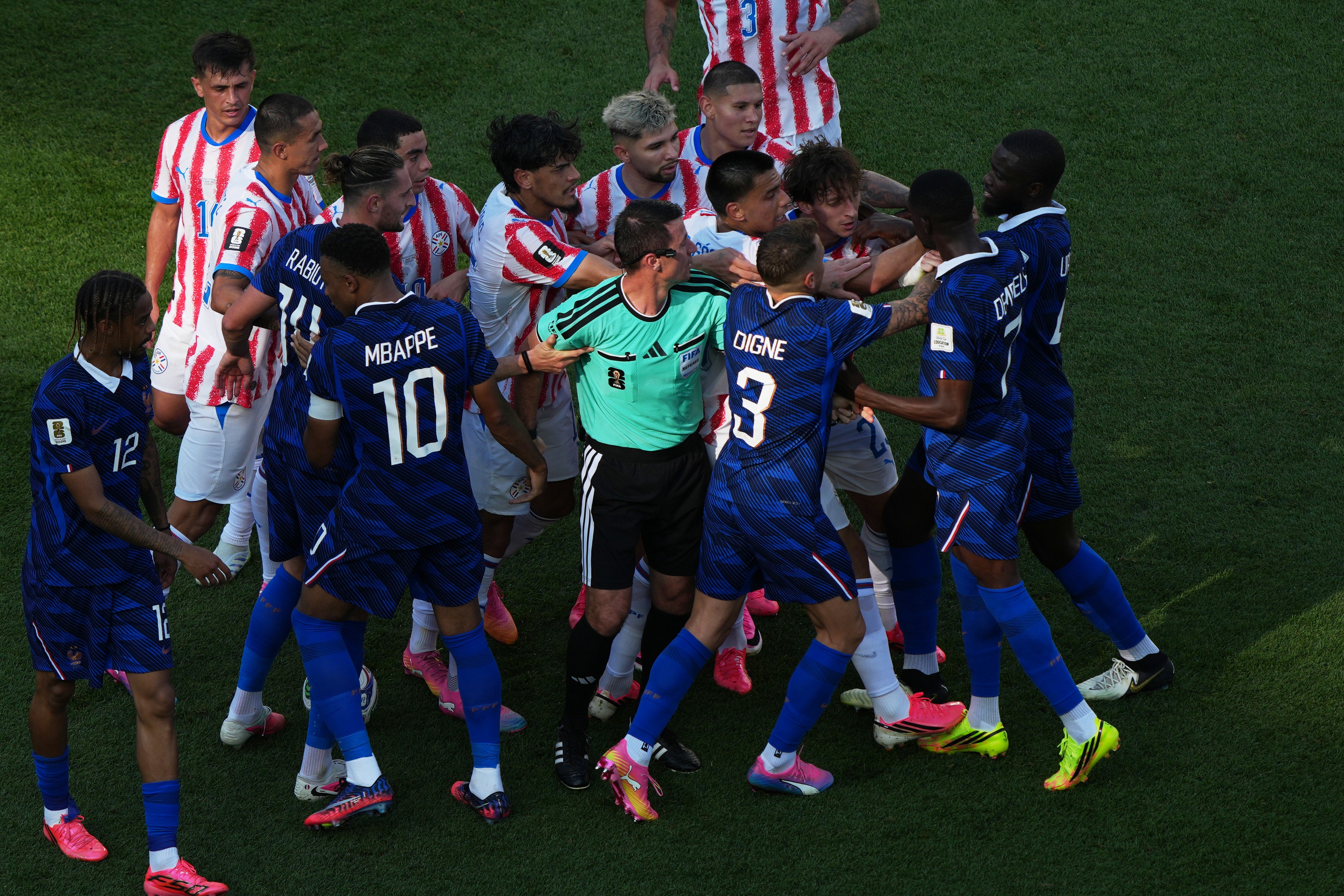 Nova bura na Svetskom prvenstvu, sada i Francuska traži od FIFA da joj se poništi karton!