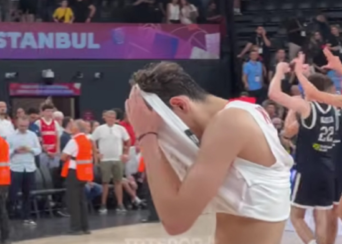 Ko gubi, ima pravo da se ljuti! Turci napali heroja Srbije zbog dizanja tri prsta: "Četnički pozdrav..."