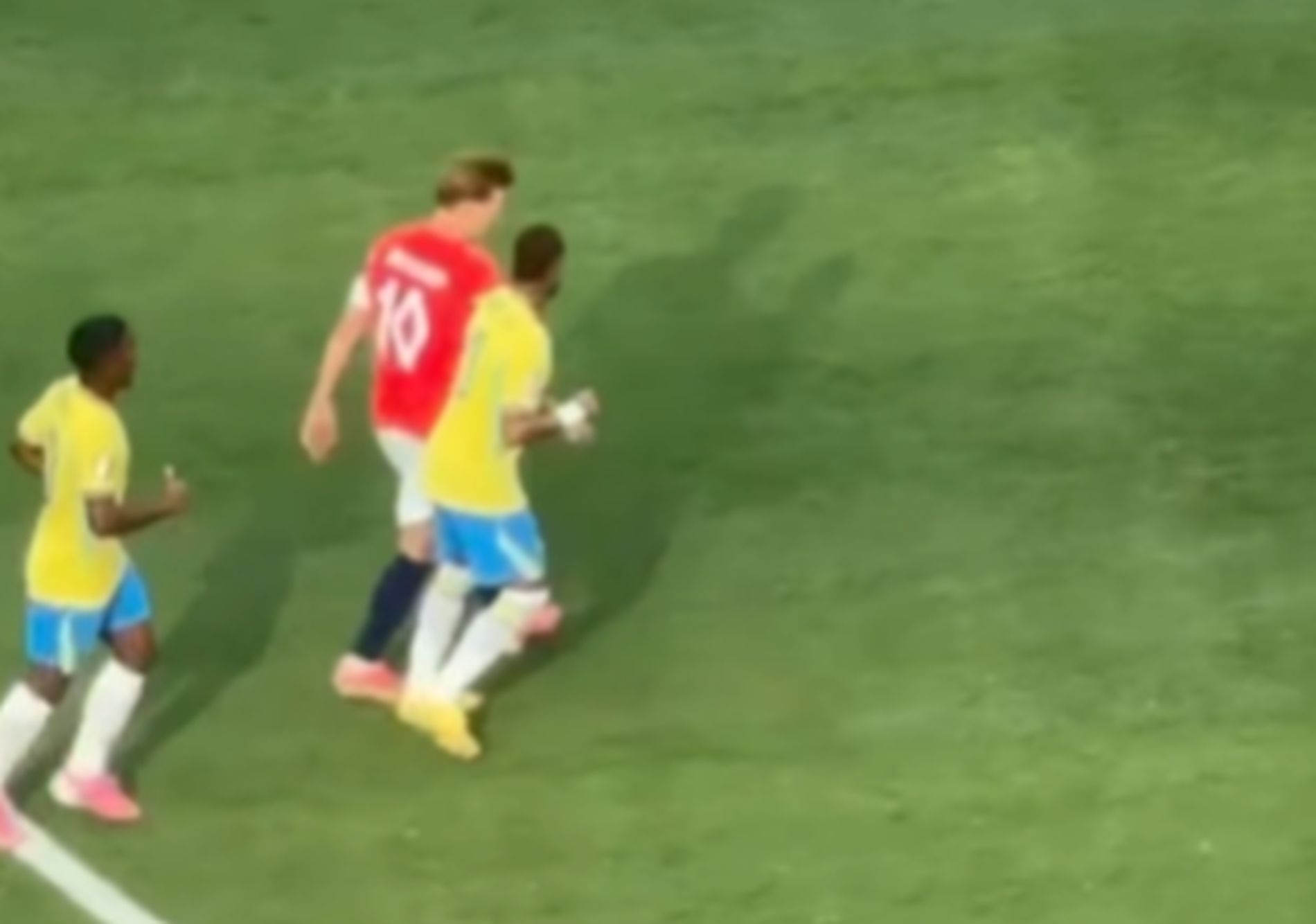 Ovo pokazuje svu nemoć Brazila protiv Norveške: Nejmar zaboravio na ferplej, "mučki" udario zvezdu Norveške