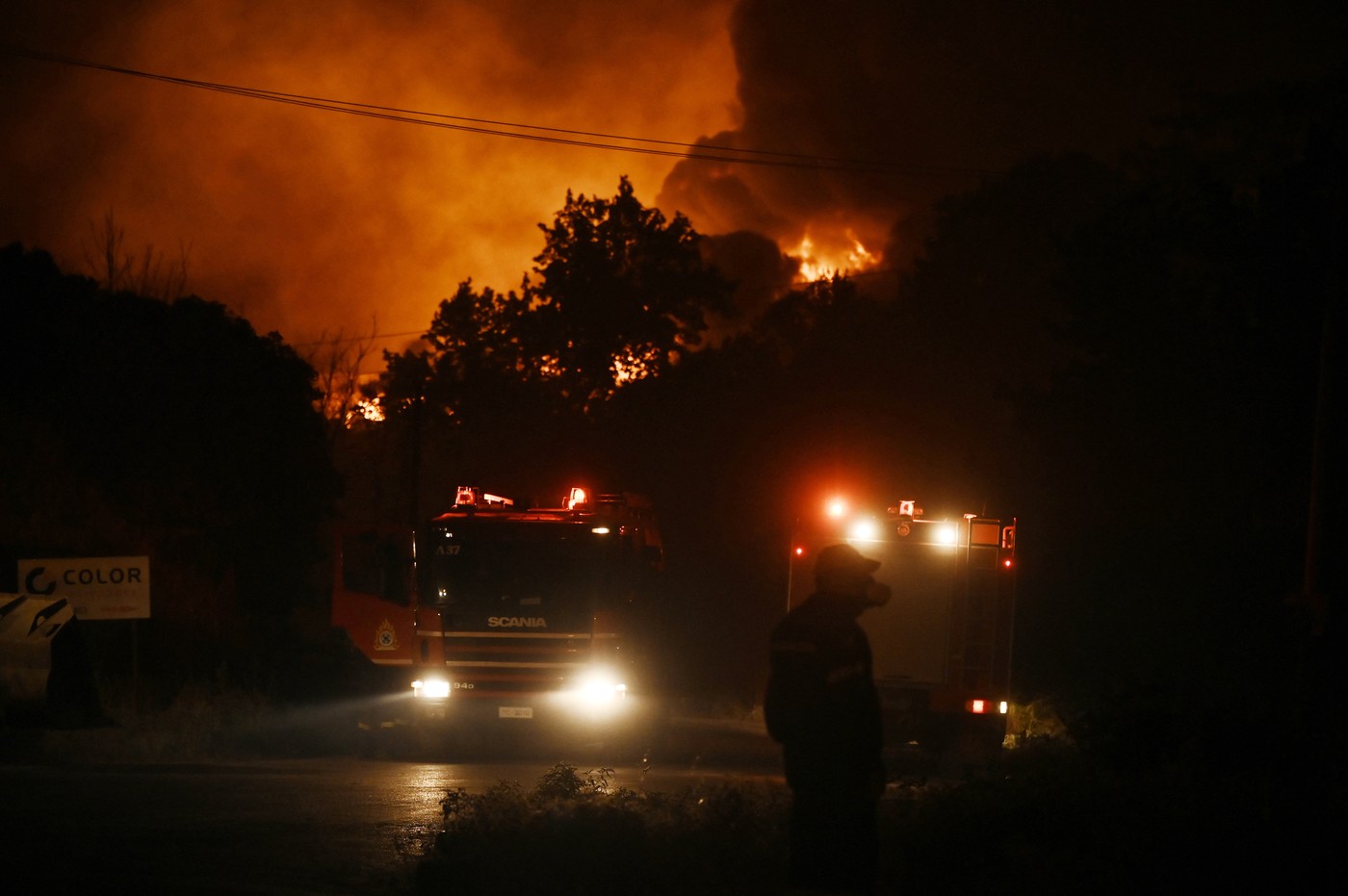Bukti požar kod Soluna! Na terenu vojska i na stotine vatrogasaca, naređena HITNA evakuacija
