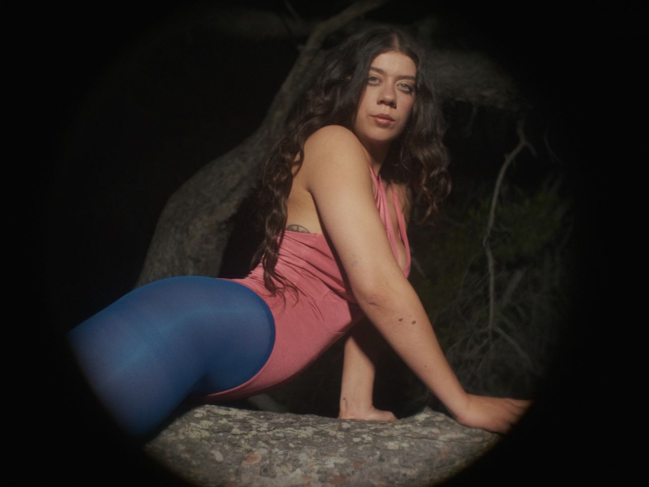 Iva Lorens otvara novu muzičku eru singlom „Vreme troši mi“ i najavljuje novi album