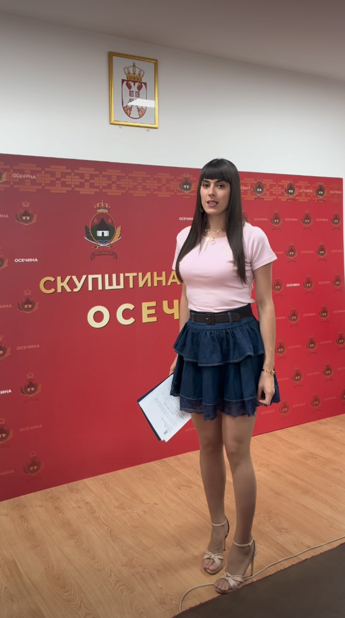 Hit snimak mlade srpske političarke: Nataša se obratila posle sednice i izazvala ludilo na mrežama