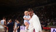 Nikola Jokić prišao ćerki i sinu posle poraza, poljubio suprugu, a onda je oduševio ceo Pionir
