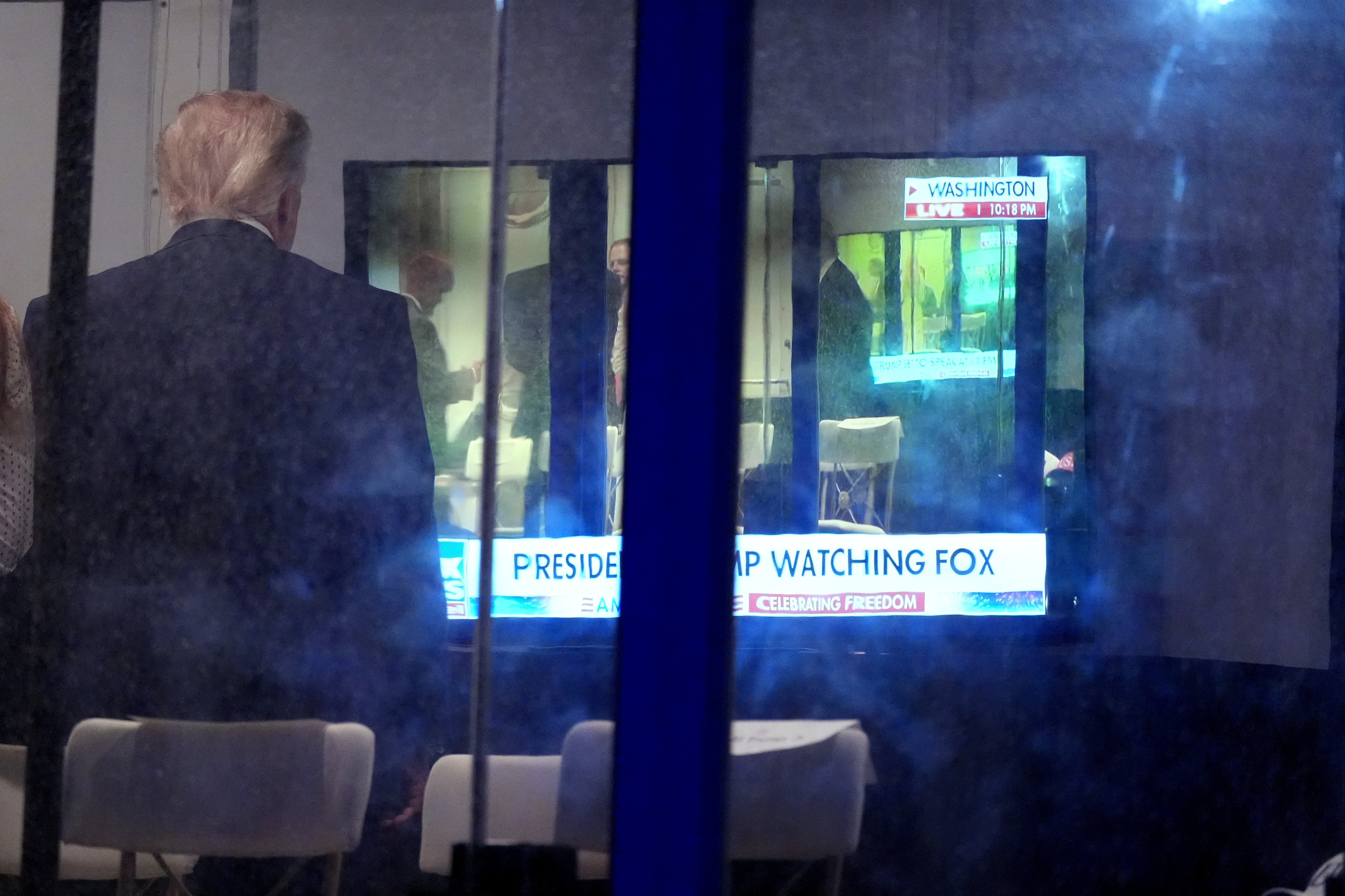 TRAMPCEPTION Predsednik SAD zapalio internet: Gledao samog sebe uživo na Fox News
