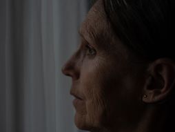 woman sad, žena tužna plač, plače