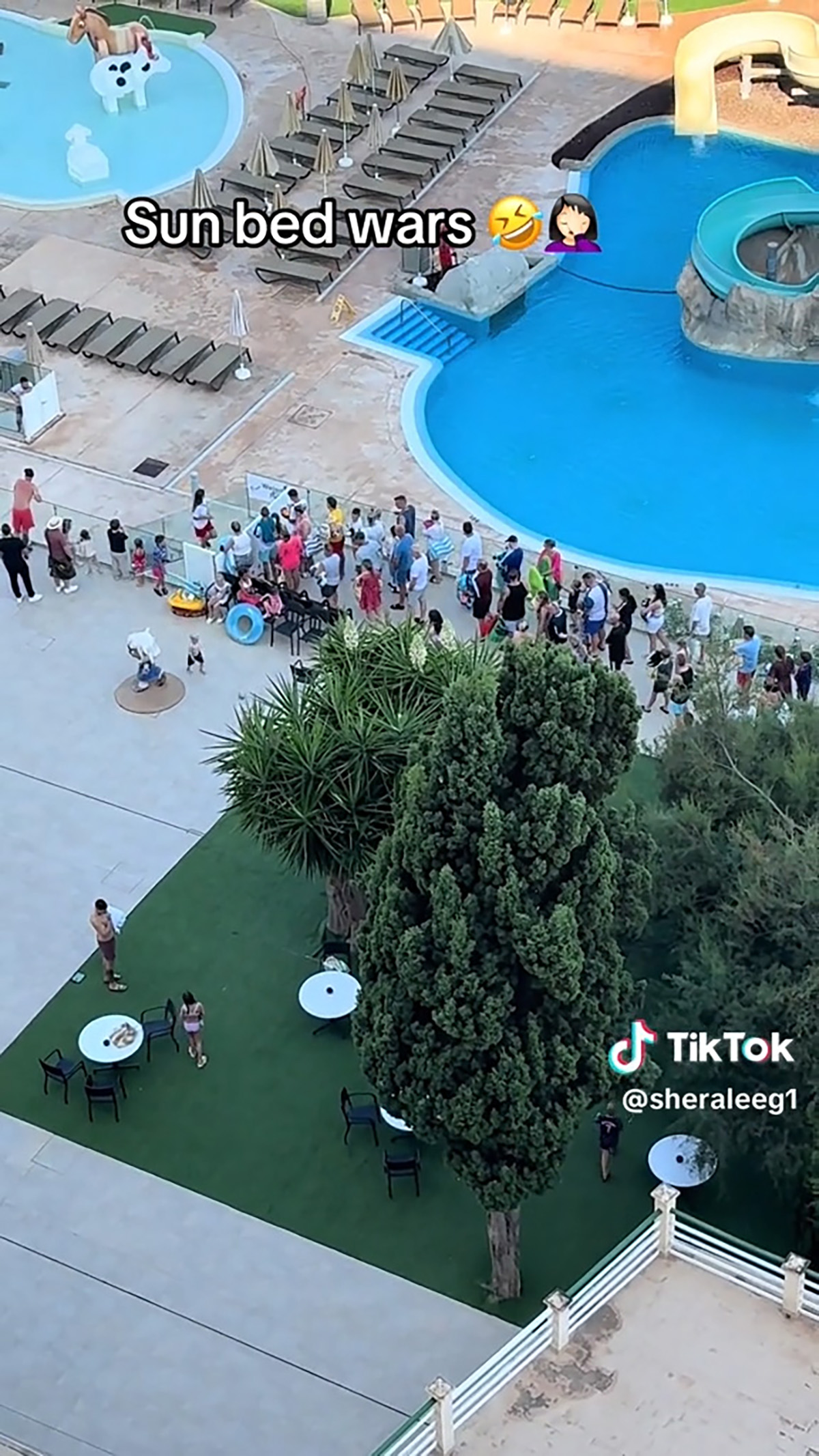 Deli se snimak turista u Španiji, stampedo u hotelu: "Zamisli da plaćaš 2.000 evra za ovo!"