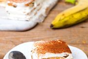 Kremasti kolač sa bananama pravi se za 15 minuta: Ne pali se rerna, a hladi bolje od sladoleda