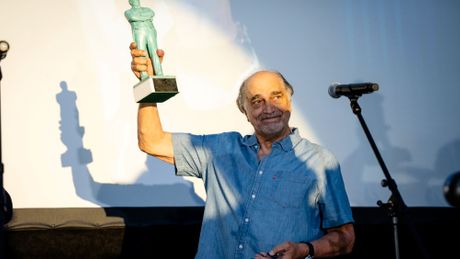 Vojislavu Brajoviću uručena nagrada „Ernest“ na 8. Somborskom filmskom festivalu