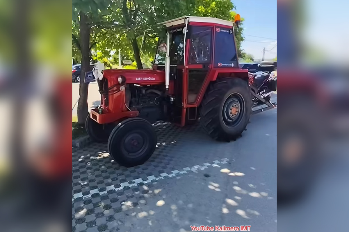 Ivan obilazi svet na traktoru iz doba SFRJ: Zastao na jugu Srbije, a svadbenu povorku nikada neće zaboraviti