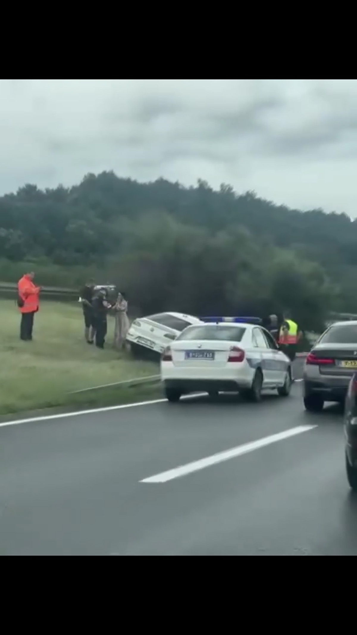 Dva pasata PRELETELA BANKINU: Karambol kod Begaljičkog brda, nastao saobraćajni kolaps