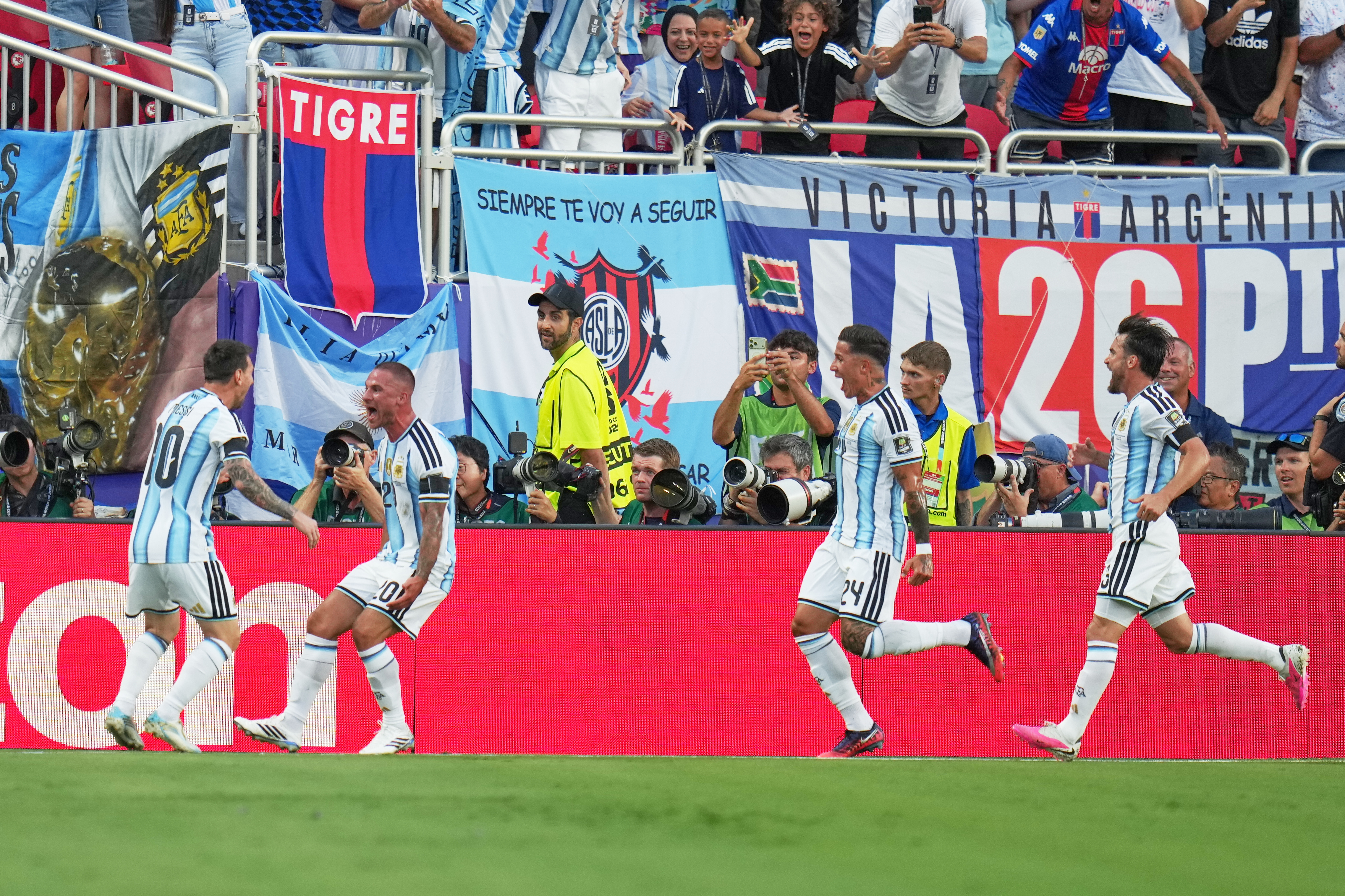 Mesi nastavlja da piše istoriju! Nova asistencija fudbalskog "čarobnjaka", ovako je Argentina povela