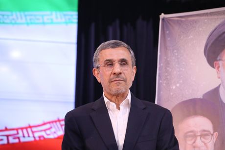 Mahmud Ahmadinedžad, Mahmoud Ahmadinejad