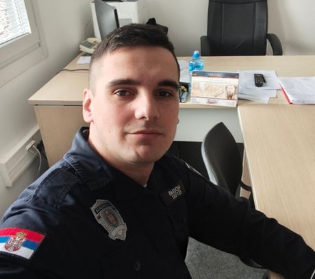 Granični policajac pomogao porodici u nevolji - vratio nam je veru u dobre ljude/