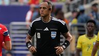 Sudija koji je napravio jednu od najvećih grešaka na Mundijalu deli pravdu na utakmici Argentina - Engleska