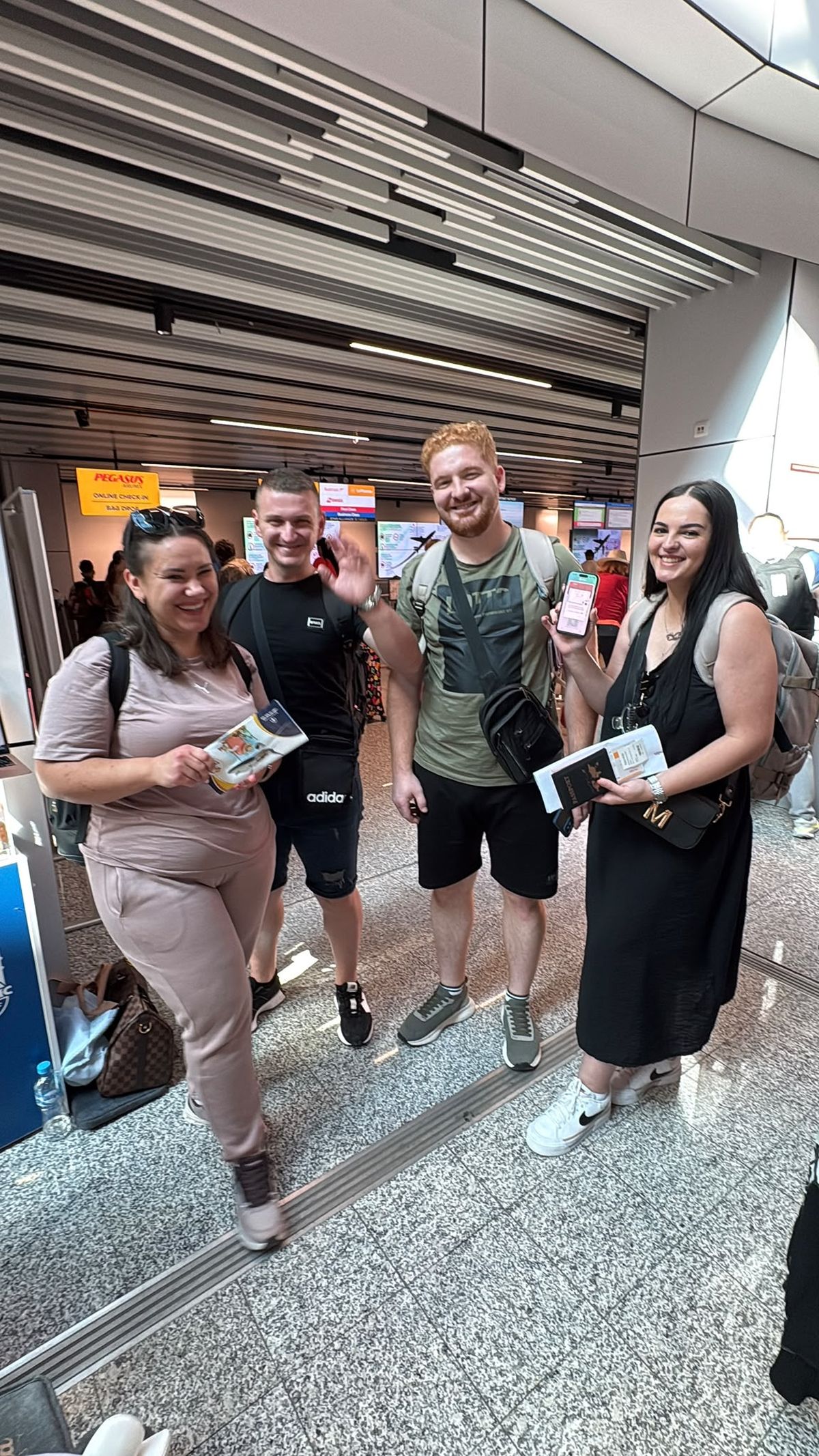 Lyntel i Fibula BIH iznenadili putnike na aerodromu besplatnim internetom