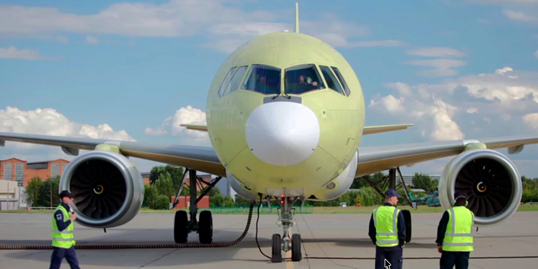 Prvi serijski MC-21-310 počeo zemaljska ispitivanja pred prvi let