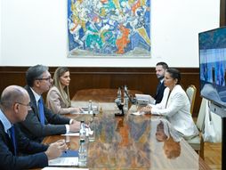 Aleksandar Vučić, Zlatibor Lončar