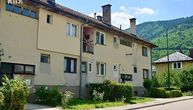 Osumnjičeni za ubistvo brata i majke vikao u sudnici: "Gde su mi brat i majka, dajte mi samo da ih vidim"
