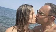 Pršte strasti! Bivši verenik Jovane Jeremić ne odvaja se od devojke: Ona u bikiniju, on sa kajlom "Između..."