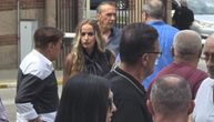 "Došla je nafrakana kao za vašar" Nastavlja se drama sa Andrijine sahrane, pevač žestoko isprozivao koleginicu